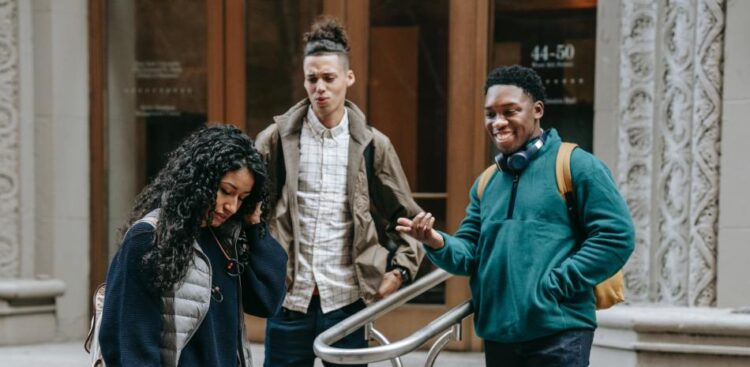 Los cerebros de los adolescentes acosados muestran cambios químicos asociados con la psicosis