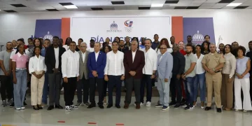 Kelvin Cruz celebra en grande junto a atletas el Día Nacional del Deporte