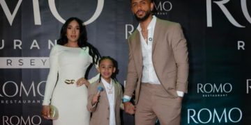 DJ Adoni se lanza como empresario gastronómico con la inauguración de “Romo Restaurant”