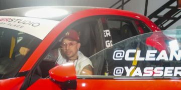 De La Ghetto probó el exclusivo Ferrari Purosangue de La Casa de Alofoke 2